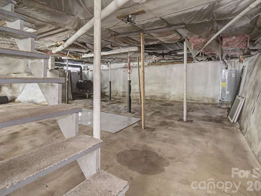 114 Old State Ten Road, Black Mountain, NC 28711.  MLS# CAR4405716, YatesRealty ID 38764. 