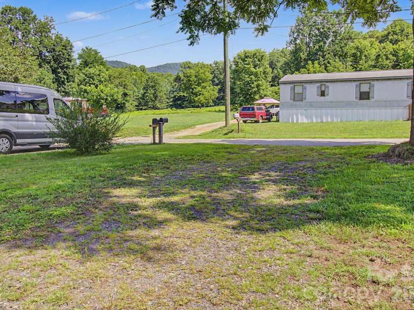 114 Old State Ten Road, Black Mountain, NC 28711.  MLS# CAR4405716, YatesRealty ID 38764. 