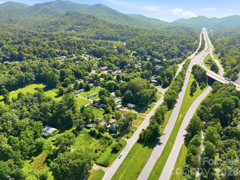 114 Old State Ten Road, Black Mountain, NC 28711.  MLS# CAR4405716, YatesRealty ID 38764. 