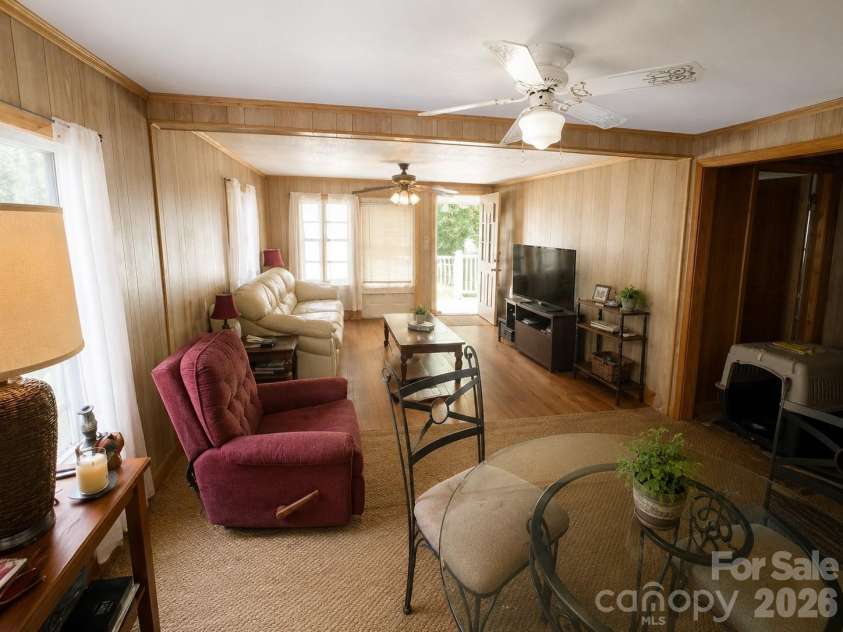 312 Miller Avenue, Statesville, NC 28677.  MLS# CAR4401804, YatesRealty ID 38766. Virtually Edited