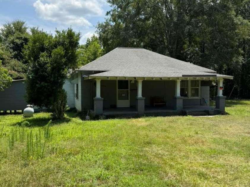 480 Hawkins Road, Union, SC 29379.  MLS# CAR4399280, YatesRealty ID 38768. 