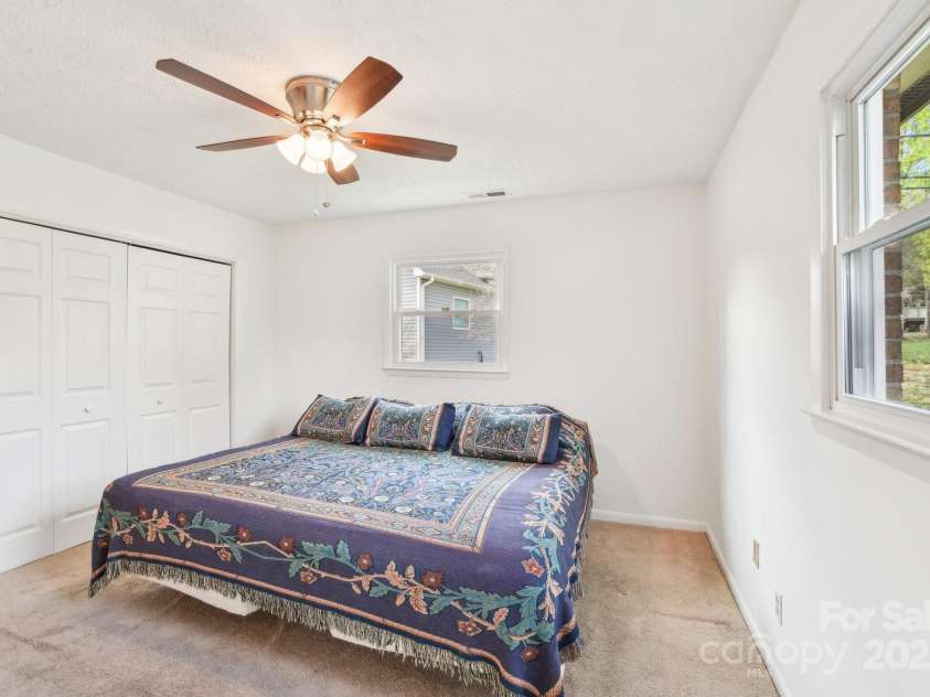 10 Sun Up Lane, Candler, NC 28715.  MLS# CAR4239765, YatesRealty ID 3877. 