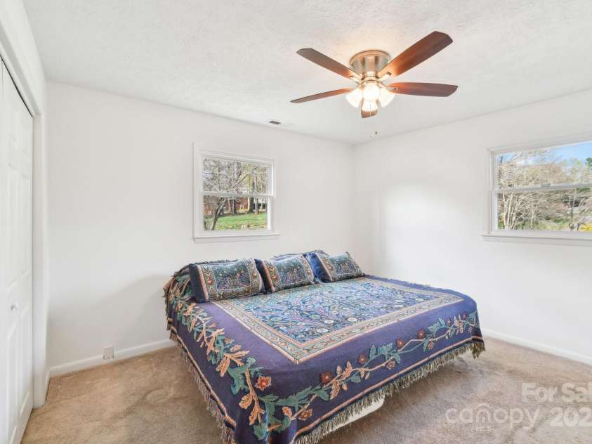 10 Sun Up Lane, Candler, NC 28715.  MLS# CAR4239765, YatesRealty ID 3877. 