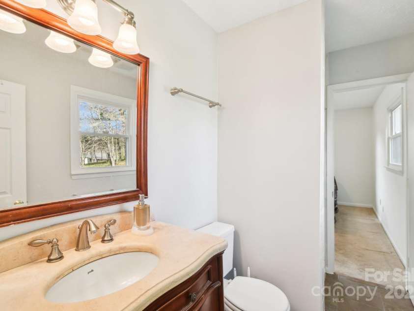 10 Sun Up Lane, Candler, NC 28715.  MLS# CAR4239765, YatesRealty ID 3877. 