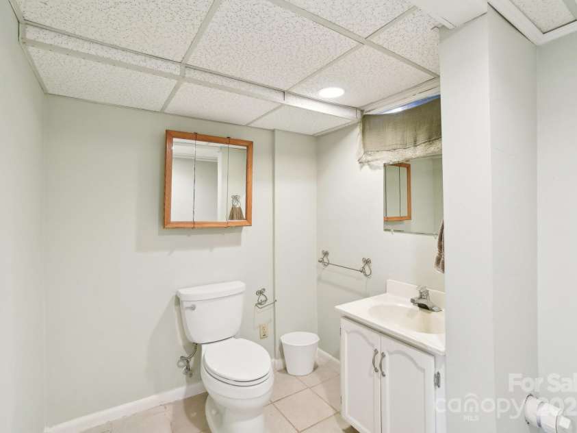 10 Sun Up Lane, Candler, NC 28715.  MLS# CAR4239765, YatesRealty ID 3877. 