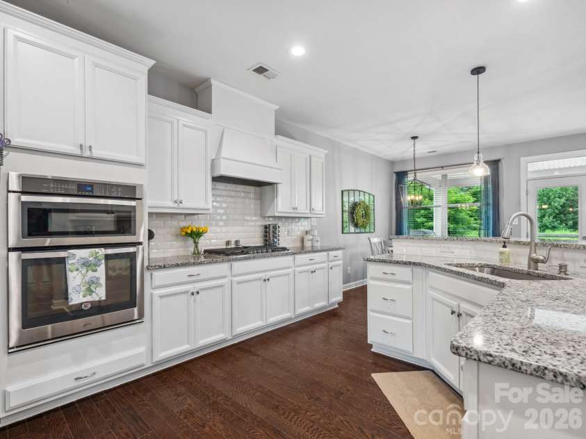 1326 Kings Grove Drive, York, SC 29745.  MLS# CAR4349451, YatesRealty ID 3877. Large kitchen w/ pantry
