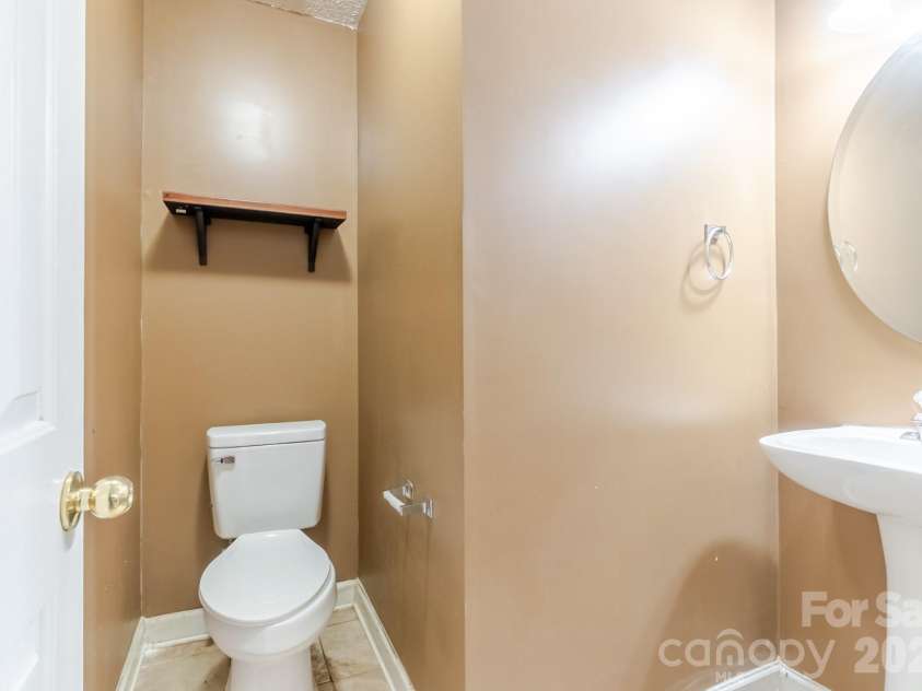 1543 Tuckers Glenn Drive, Rock Hill, SC 29732.  MLS# CAR4405907, YatesRealty ID 38770. 