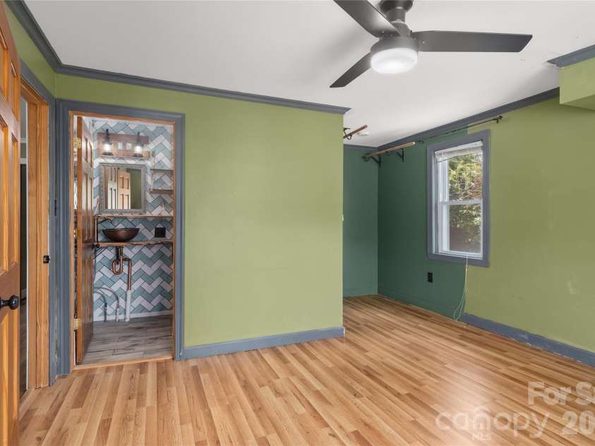 1271 Upper Brush Creek Road, Fairview, NC 28730.  MLS# CAR4398418, YatesRealty ID 38771. 