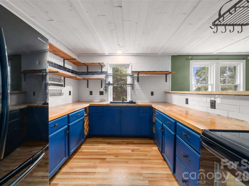 1271 Upper Brush Creek Road, Fairview, NC 28730.  MLS# CAR4398418, YatesRealty ID 38771. Newly remodeled kitchen