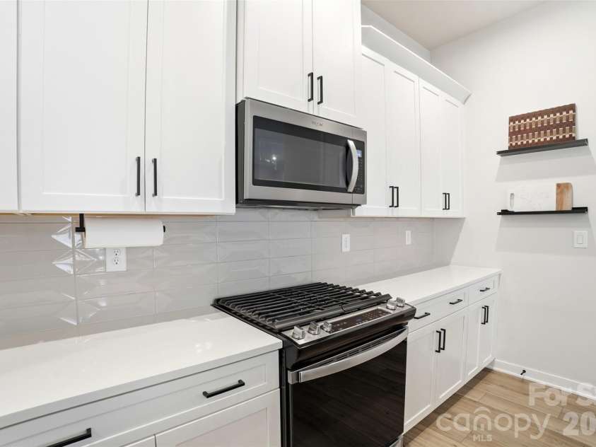 7104 Wayfarer Drive, Charlotte, NC 28269.  MLS# CAR4363979, YatesRealty ID 38773. 