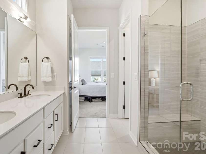7104 Wayfarer Drive, Charlotte, NC 28269.  MLS# CAR4363979, YatesRealty ID 38773. 