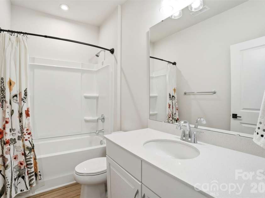 7104 Wayfarer Drive, Charlotte, NC 28269.  MLS# CAR4363979, YatesRealty ID 38773. 