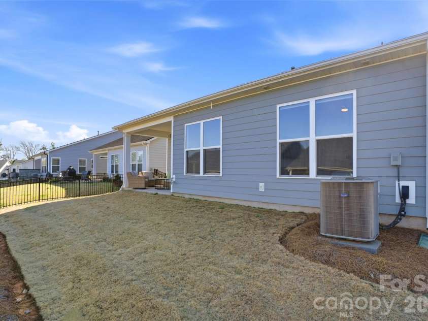 7104 Wayfarer Drive, Charlotte, NC 28269.  MLS# CAR4363979, YatesRealty ID 38773. 