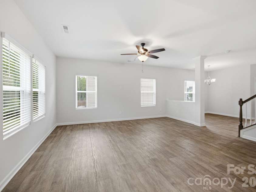 143 Batten Ridge Drive, Statesville, NC 28677.  MLS# CAR4396255, YatesRealty ID 38776. 