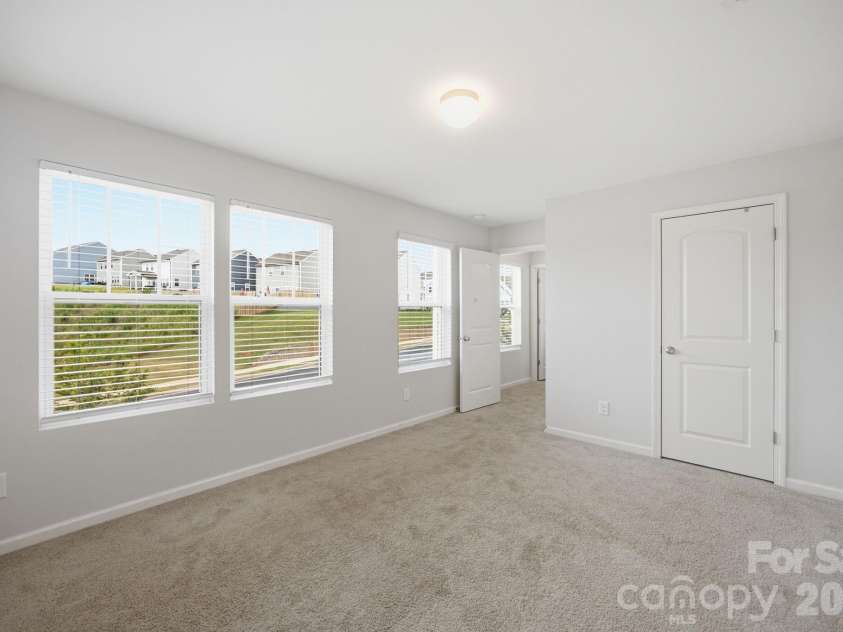 143 Batten Ridge Drive, Statesville, NC 28677.  MLS# CAR4396255, YatesRealty ID 38776. 