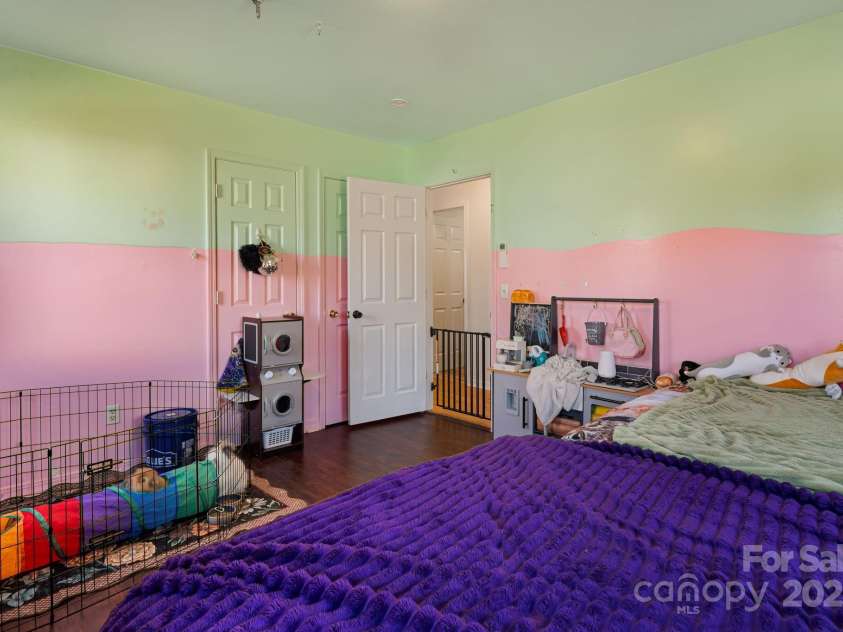 3 Elizabeth Street, Canton, NC 28716.  MLS# CAR4332078, YatesRealty ID 3878. 