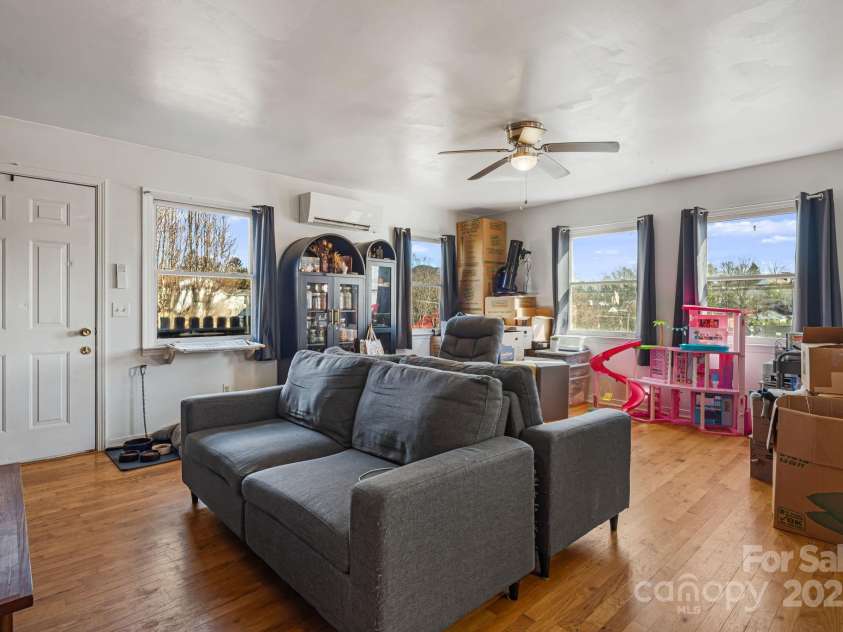 3 Elizabeth Street, Canton, NC 28716.  MLS# CAR4332078, YatesRealty ID 3878. Living and dining area