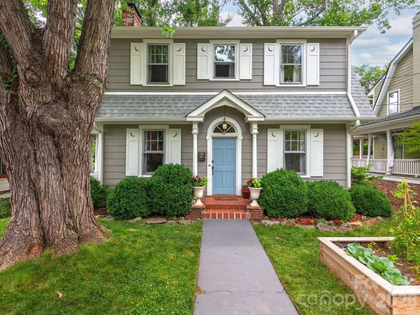17 Melrose Avenue, Asheville, NC 28804.  MLS# CAR4405153, YatesRealty ID 38780. 