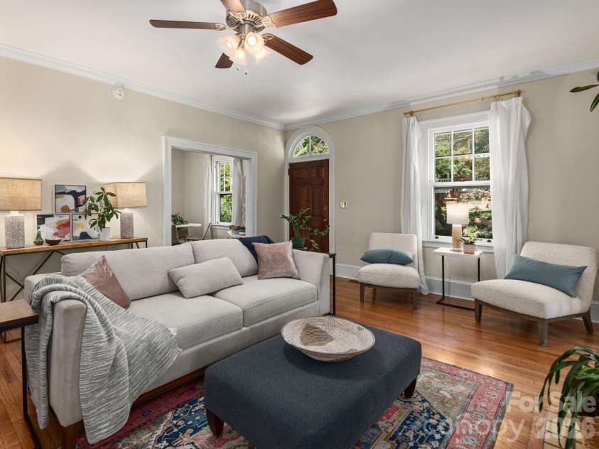 17 Melrose Avenue, Asheville, NC 28804.  MLS# CAR4405153, YatesRealty ID 38780. 