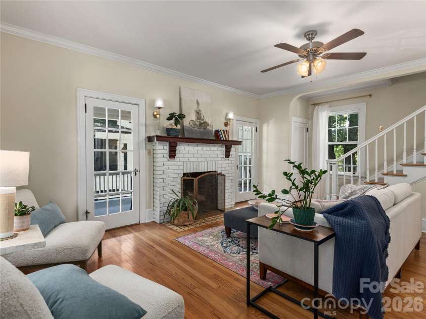 17 Melrose Avenue, Asheville, NC 28804.  MLS# CAR4405153, YatesRealty ID 38780. 