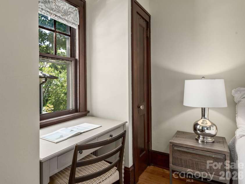 17 Melrose Avenue, Asheville, NC 28804.  MLS# CAR4405153, YatesRealty ID 38780. 