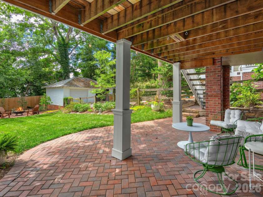 17 Melrose Avenue, Asheville, NC 28804.  MLS# CAR4405153, YatesRealty ID 38780. 