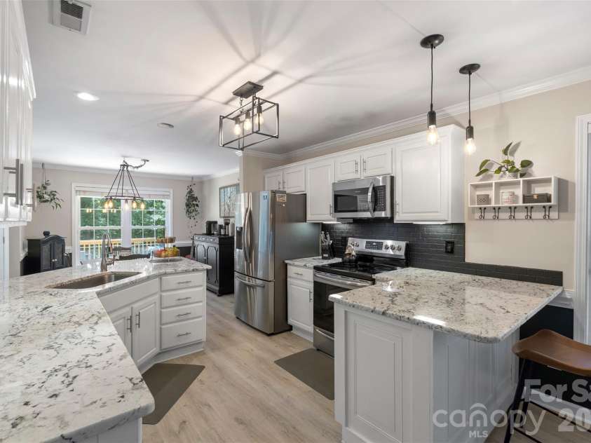 312 Tradewinds Lane, York, SC 29745.  MLS# CAR4388342, YatesRealty ID 38781. 