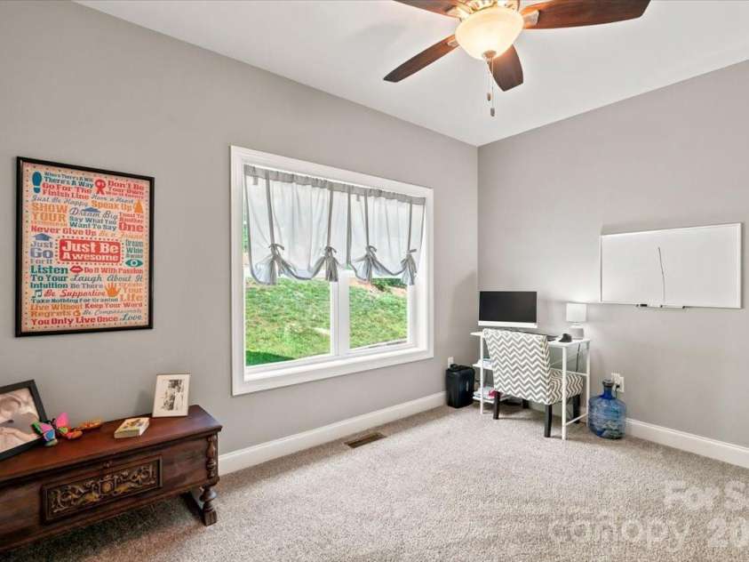 204 Mostert Drive, Asheville, NC 28804.  MLS# CAR4401439, YatesRealty ID 38784. 