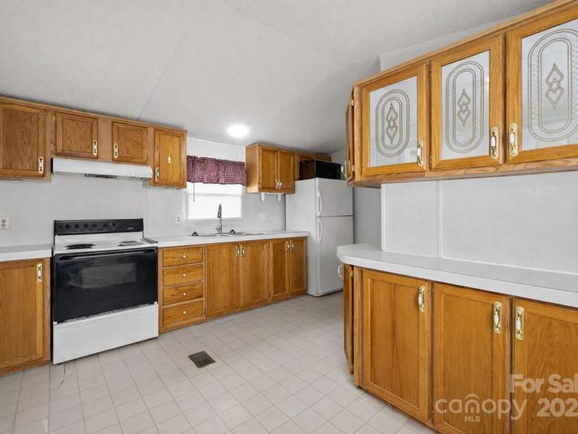 2909 New Town Road, Monroe, NC 28110.  MLS# CAR4330997, YatesRealty ID 38789. 