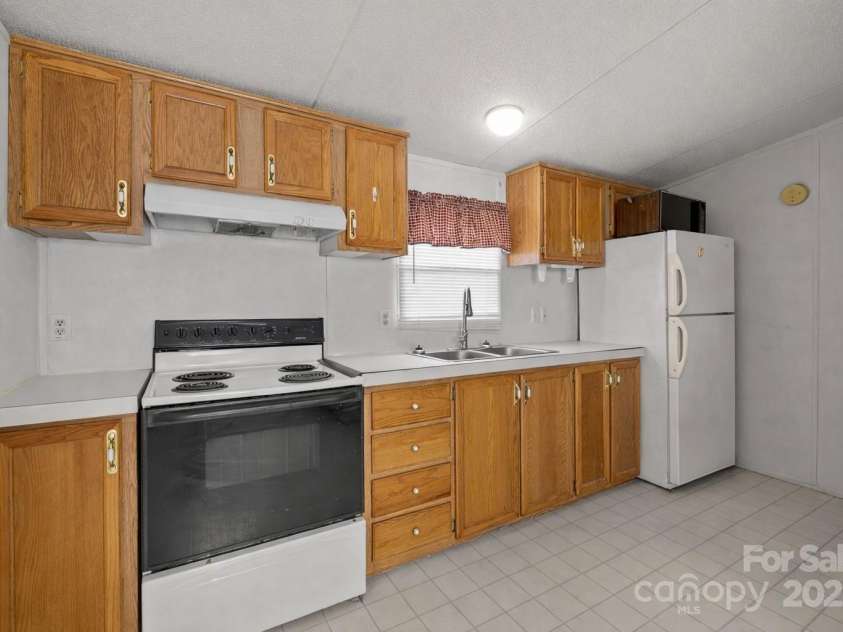 2909 New Town Road, Monroe, NC 28110.  MLS# CAR4330997, YatesRealty ID 38789. 