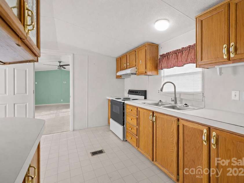 2909 New Town Road, Monroe, NC 28110.  MLS# CAR4330997, YatesRealty ID 38789. 
