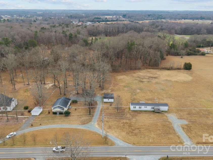 2909 New Town Road, Monroe, NC 28110.  MLS# CAR4330997, YatesRealty ID 38789. 