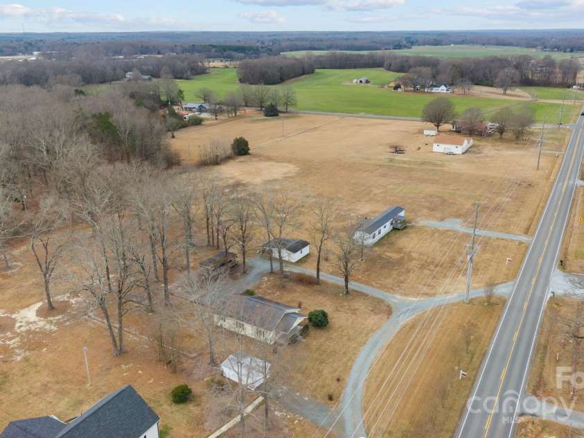 2909 New Town Road, Monroe, NC 28110.  MLS# CAR4330997, YatesRealty ID 38789. 