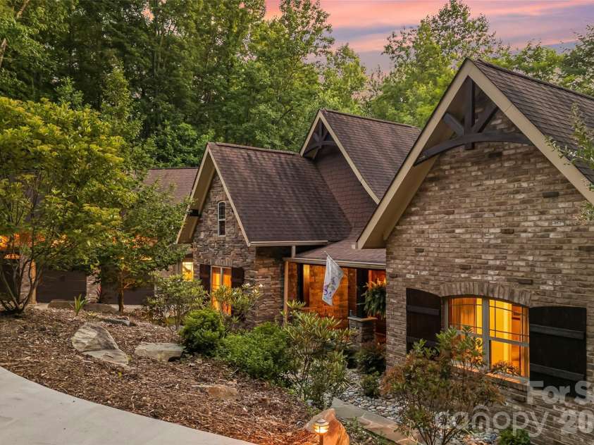 1313 High Trail Drive, Nebo, NC 28761.  MLS# CAR4394395, YatesRealty ID 38790. 