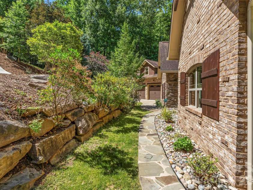 1313 High Trail Drive, Nebo, NC 28761.  MLS# CAR4394395, YatesRealty ID 38790. 