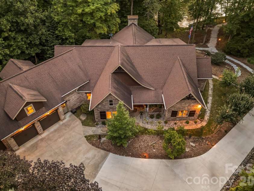 1313 High Trail Drive, Nebo, NC 28761.  MLS# CAR4394395, YatesRealty ID 38790. 
