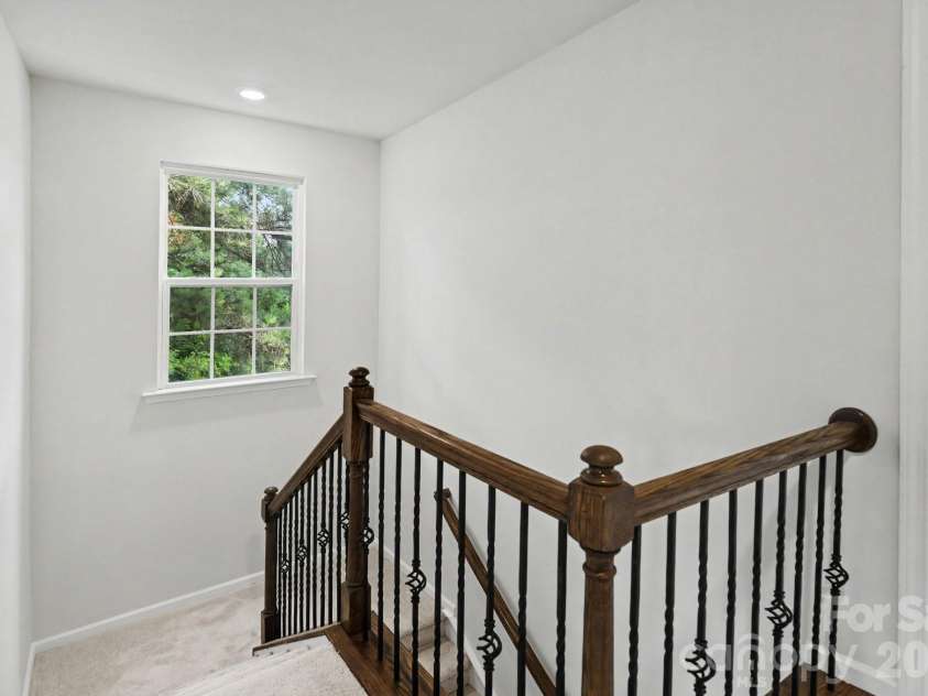 15124 Holly Run Lane, Charlotte, NC 28277.  MLS# CAR4402119, YatesRealty ID 38792. 