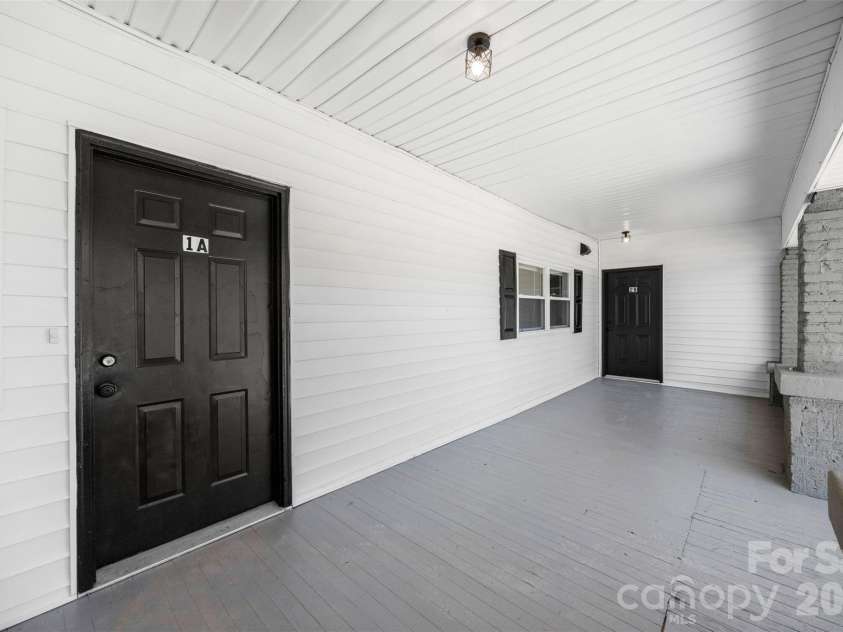 509 Grover Street, Shelby, NC 28150.  MLS# CAR4391465, YatesRealty ID 38793. 