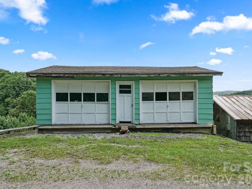 244 Flat Springs Road, Elk Park, NC 28622.  MLS# CAR4401823, YatesRealty ID 38795. 