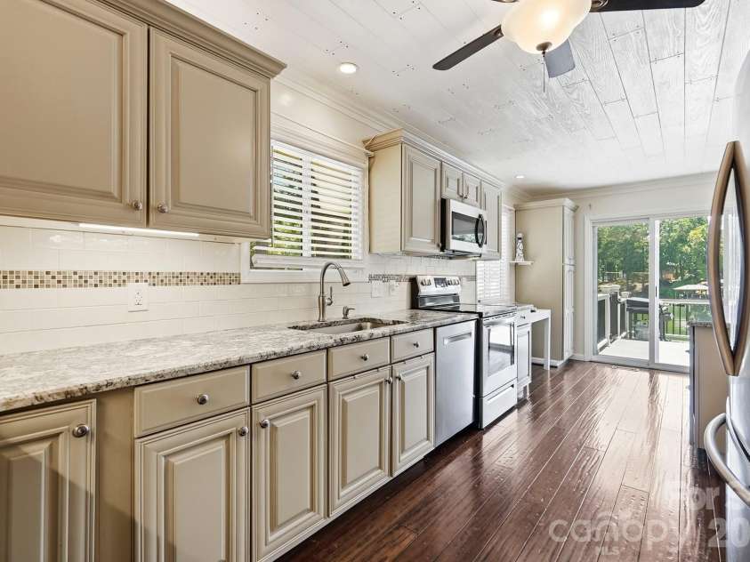1031 Woodlake Lane, Tega Cay, SC 29708.  MLS# CAR4403706, YatesRealty ID 38797. 
