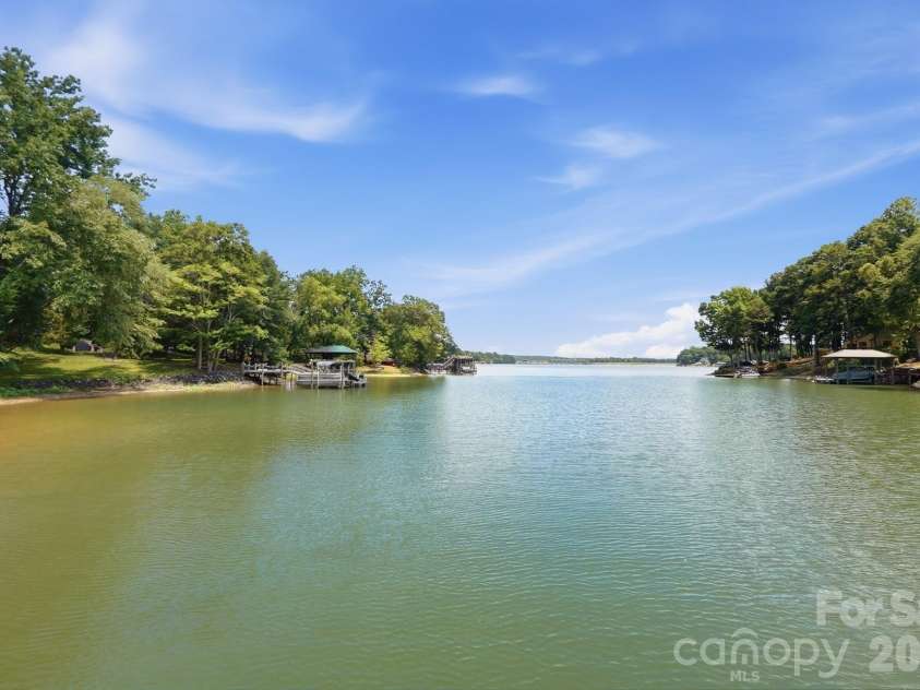 1031 Woodlake Lane, Tega Cay, SC 29708.  MLS# CAR4403706, YatesRealty ID 38797. 