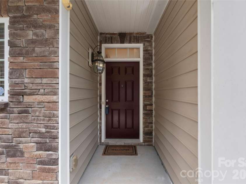 5412 Allison Lane, Charlotte, NC 28277.  MLS# CAR4395948, YatesRealty ID 38798. 