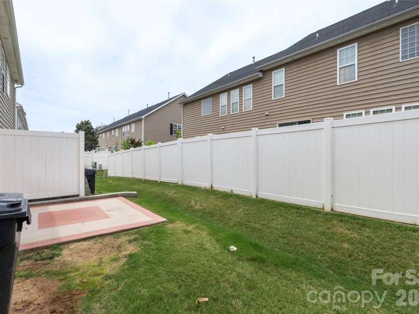 5412 Allison Lane, Charlotte, NC 28277.  MLS# CAR4395948, YatesRealty ID 38798. 