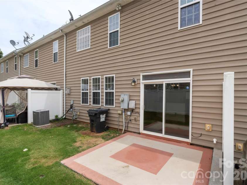 5412 Allison Lane, Charlotte, NC 28277.  MLS# CAR4395948, YatesRealty ID 38798. 