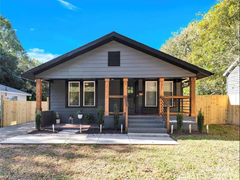 4421 Gum Street, Charlotte, NC 28208.  MLS# CAR4294508, YatesRealty ID 388. 