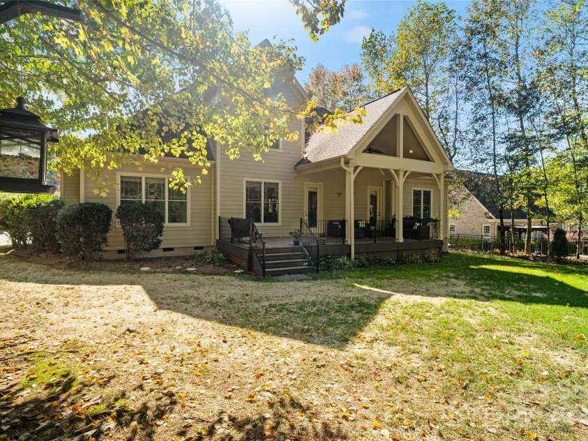 155 Streamwood Road, Troutman, NC 28166.  MLS# CAR4316751, YatesRealty ID 3880. 