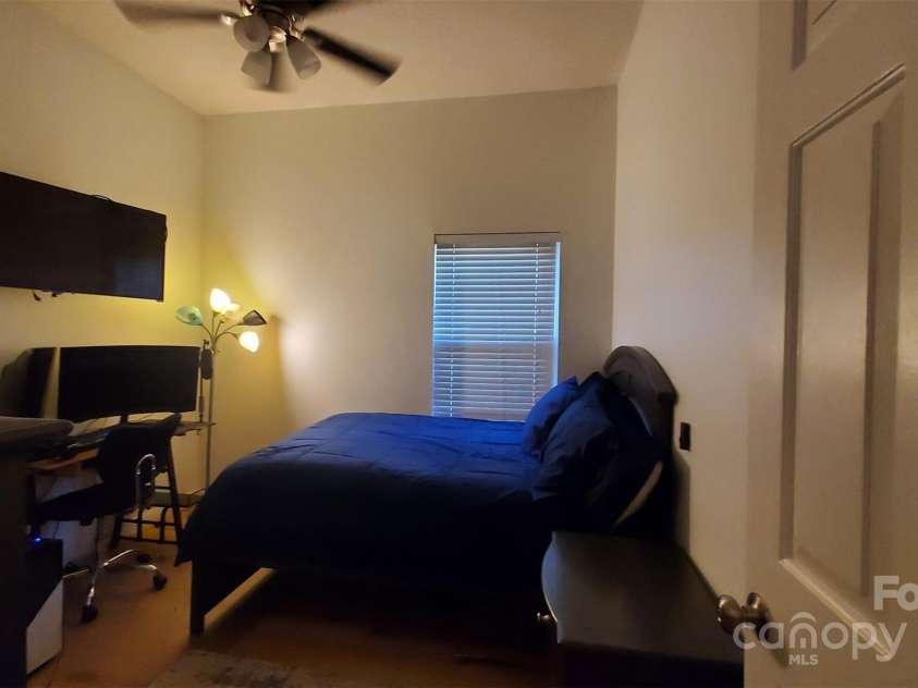 4000 Wilson Lane, Charlotte, NC 28206.  MLS# CAR4193914, YatesRealty ID 3880. 