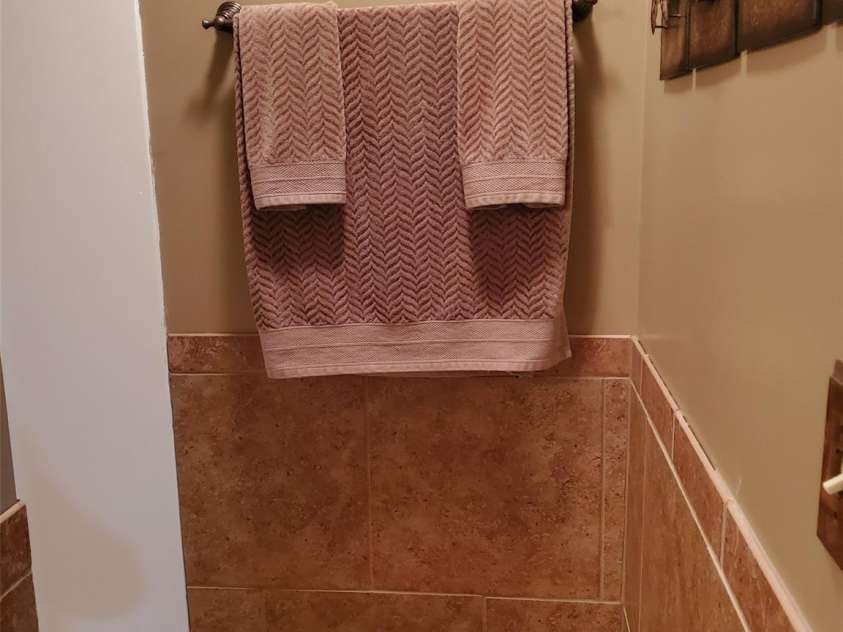 4000 Wilson Lane, Charlotte, NC 28206.  MLS# CAR4193914, YatesRealty ID 3880. 