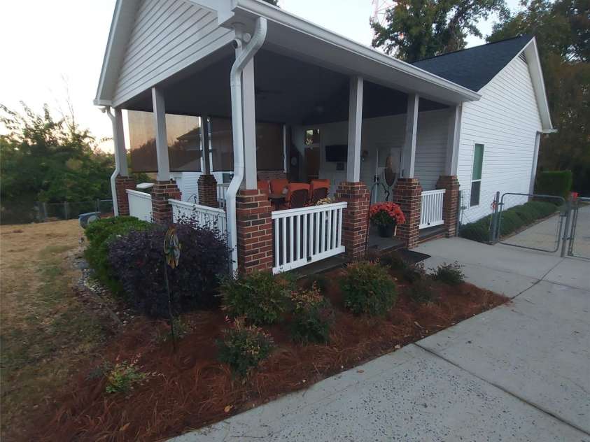 4000 Wilson Lane, Charlotte, NC 28206.  MLS# CAR4193914, YatesRealty ID 3880. 