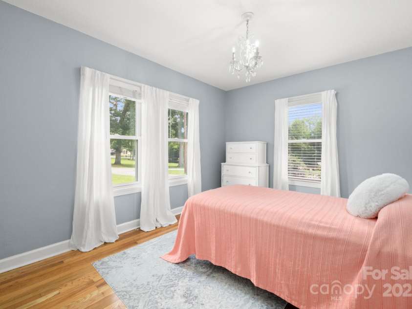 429 Brooklyn Avenue, Hendersonville, NC 28792.  MLS# CAR4289164, YatesRealty ID 3880. Bedroom #2